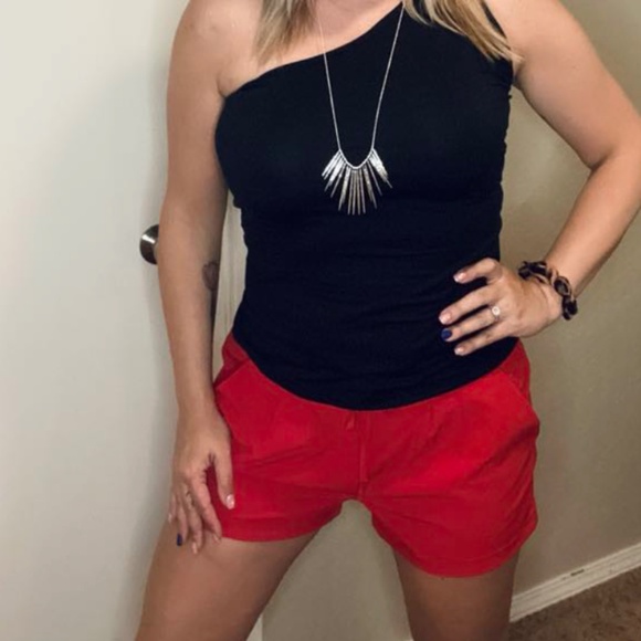 Zyia Red Summer Shorts - Picture 1 of 10